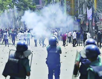 بنگلادیش میں احتجاجی طلبا کو دیکھتے ہی گولی مارنے کا حکم