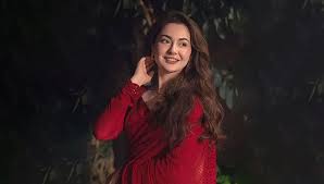 HANIA AMIR ACTRESS CAPITALNEWSPOINT.COM