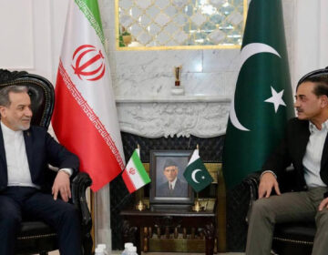 Field Marshal Asim Munir Meets Iranian Foreign Minister Abbas Araghchi, Agrees on Regional Peace and Cooperation capitalnewspoint.com