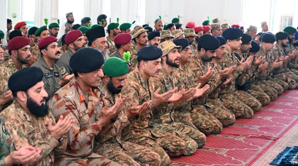 Field Marshal Asim Munir Celebrates Eid with Troops in Zhob, Reaffirms Resolve Against Terrorism capitalnewspoint.com