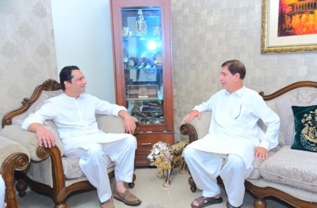 Azad Kashmir Prime Minister Iftekhar Gilani Meets Shah Ghulam Qadir Capitalnewspoint.com